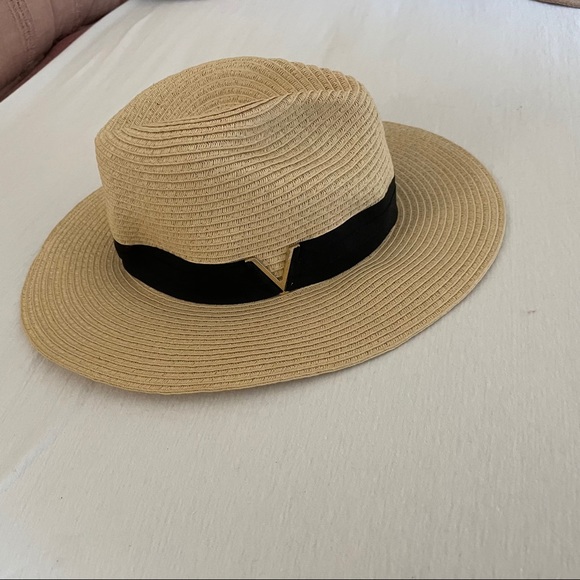 Vince Camuto Accessories - Vince Camuto Sun Hat